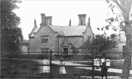 School House and 'The Chestnuts' c1905